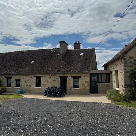 Pause Detente A La Campagne ! Saint-Victeur Exteriér fotografie